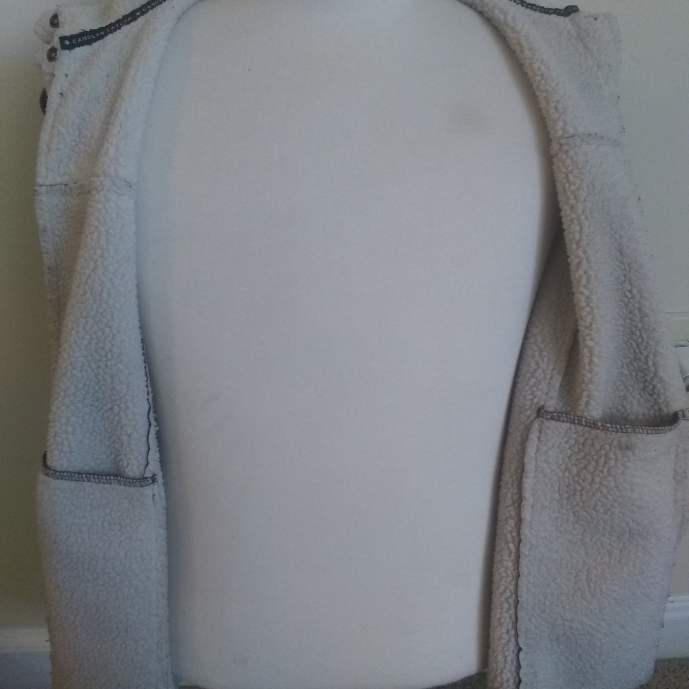 Jacket/Sweater - Picture 3 of 3